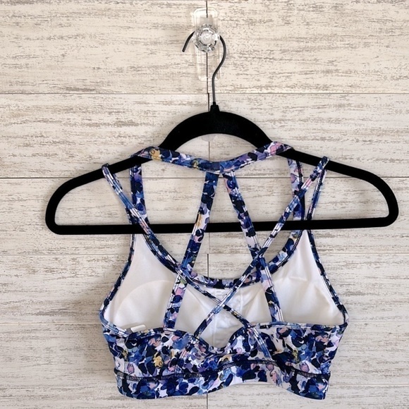 GAIAM Crisscross Back Sports Bra - Picture 3 of 6